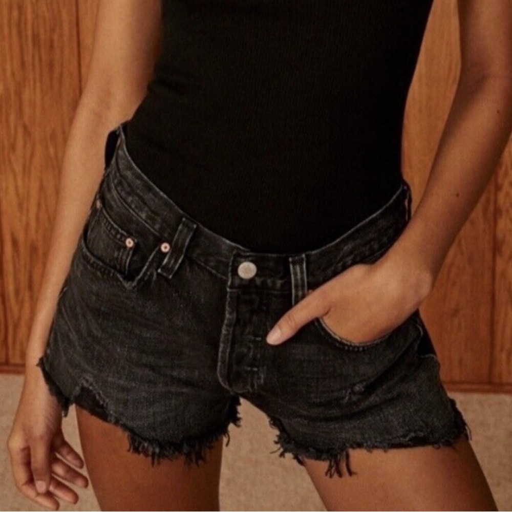 BNWT Denim Forum The Ex Boyfriend Short - Size 24 - Black Eyeliner